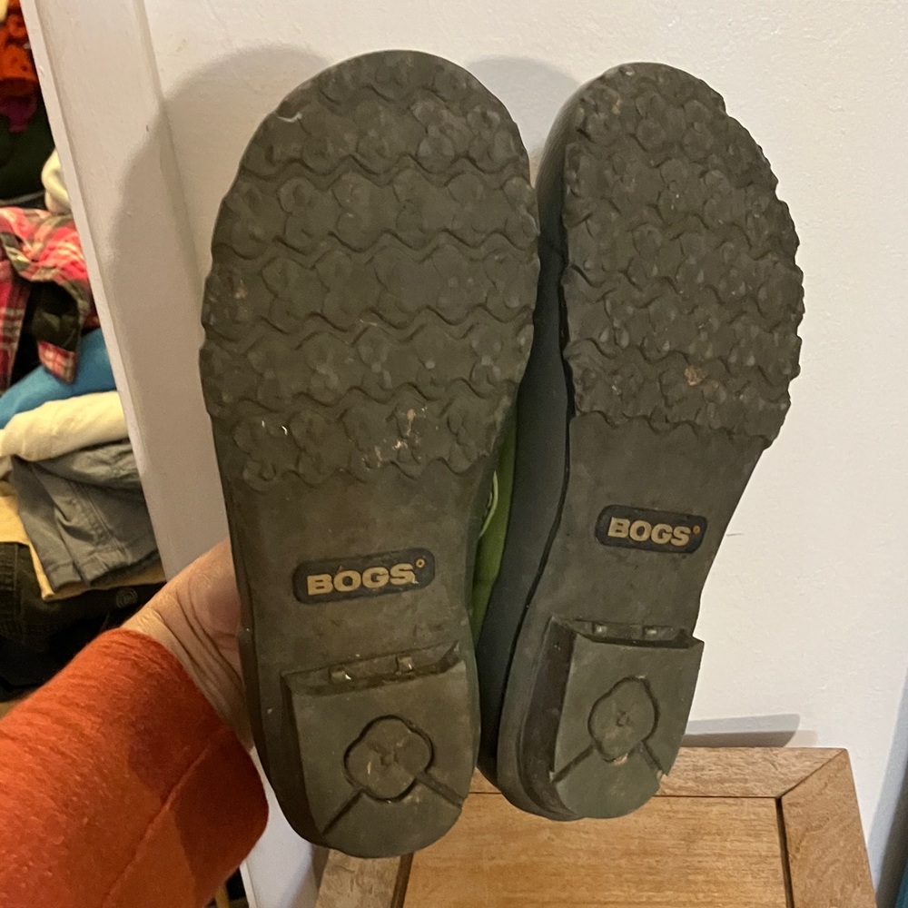 Bogs low ankle insulated mud shoes size 7 - Picture 6 of 10